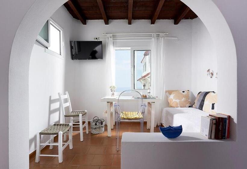 إستوديو قياسى, Nakou Village