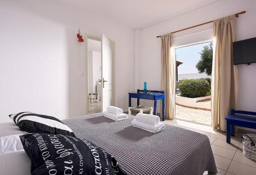 شقة غرفة واحدة مطلة على الحديقة, Nakou Village