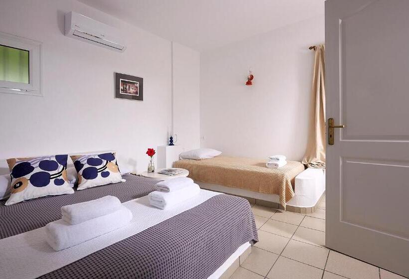 شقة غرفتين, Nakou Village