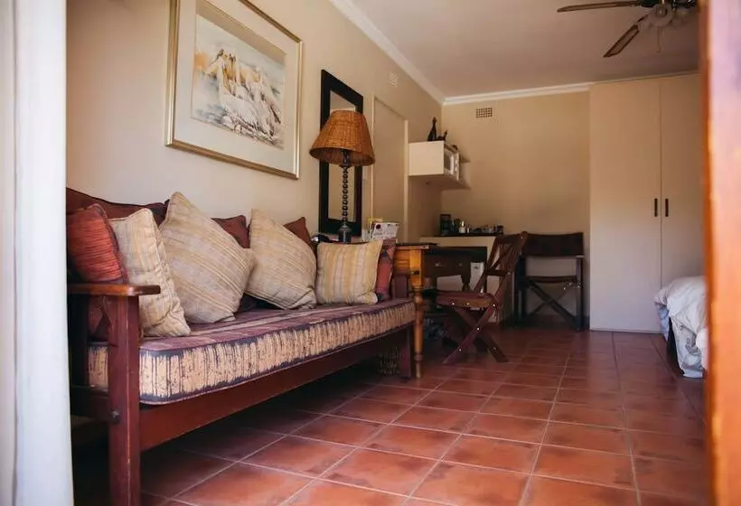デラックスルーム, Claires Of Sandton Luxury Guest House