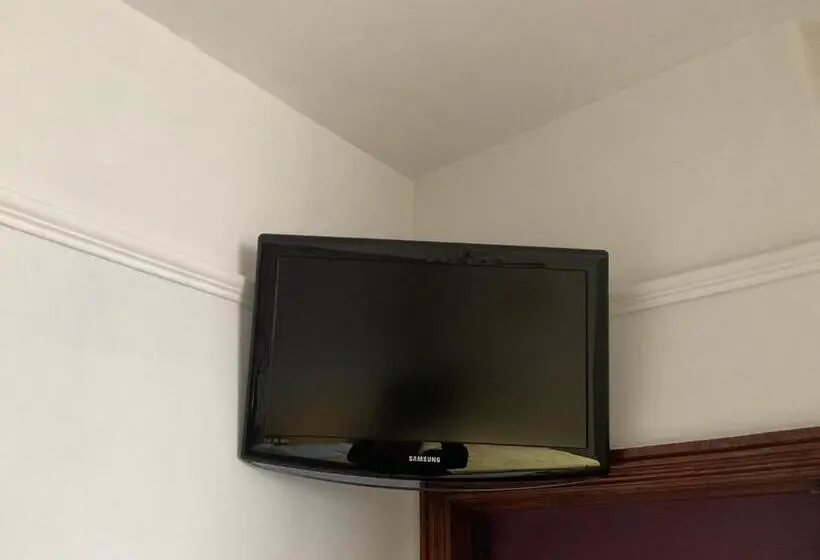 デラックスルーム, Overdale Room Only And Free Parking