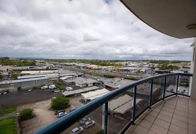 Huoneisto 2 Makuuhuonetta, Springwood Tower Apartment