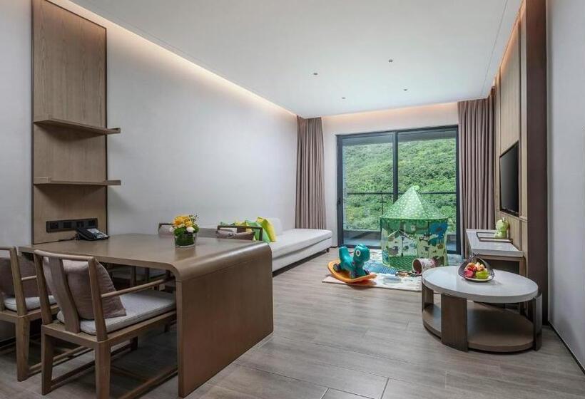 Стандартный Номер Кровать Кинг, Holiday Inn & Suites Sanya Yalong Bay, An Ihg