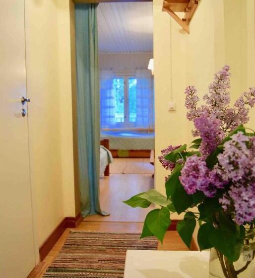 带1个卧室的带阳台的公寓, Riihon Majatalo