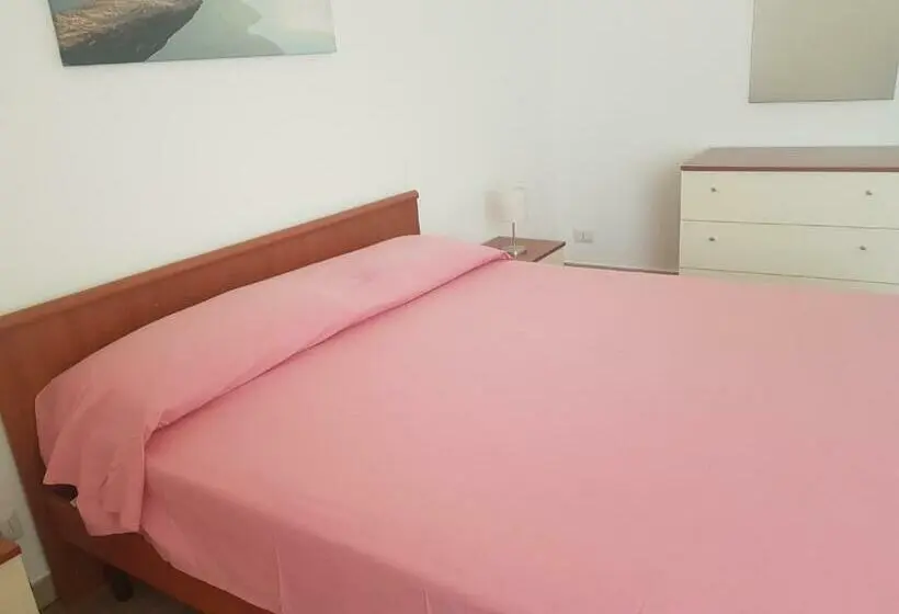 スタンダードルーム, B&b La Pineta