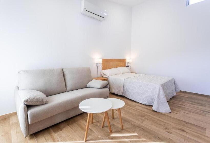 Quarto standard, Donas E Cabaleiros