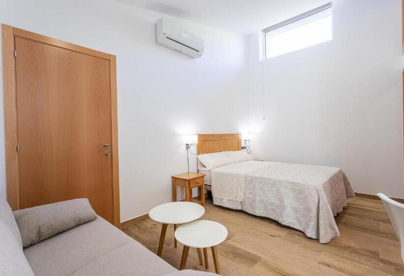 Quarto standard, Donas E Cabaleiros