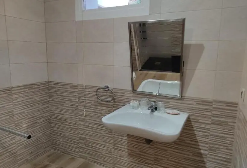Engelliler için Standart Oda, Donas E Cabaleiros