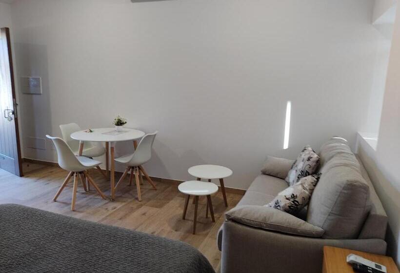 Quarto deluxe, Donas E Cabaleiros