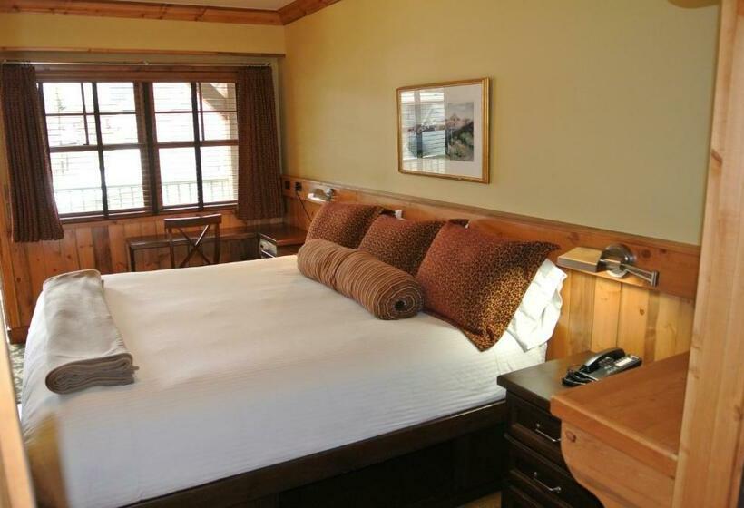 패밀리 룸, The Green Bridge Inn