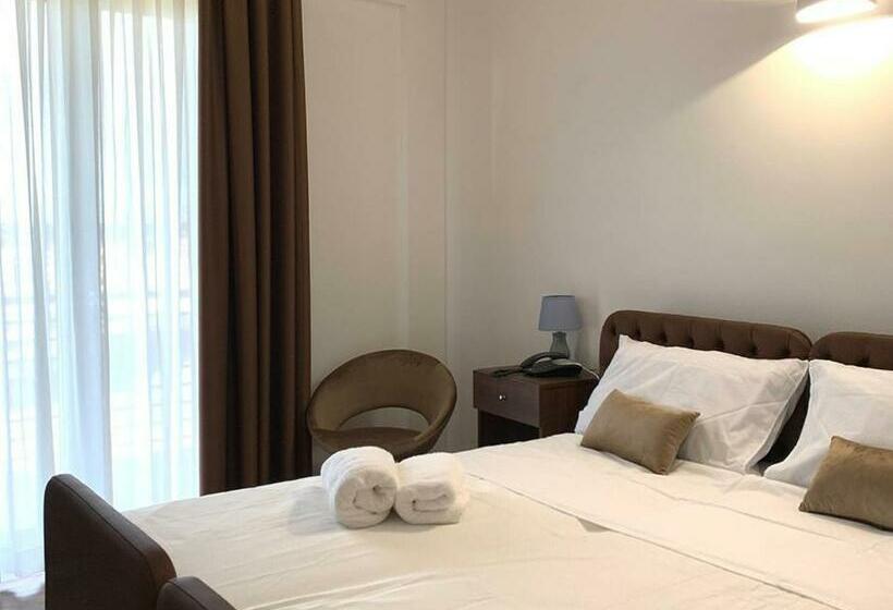 חדר משפחתי, Kairos