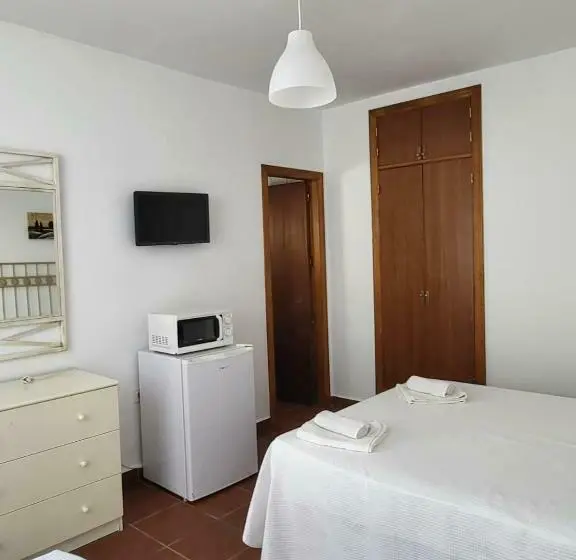 ベーシックトリプルルーム, Habitaciones Martín