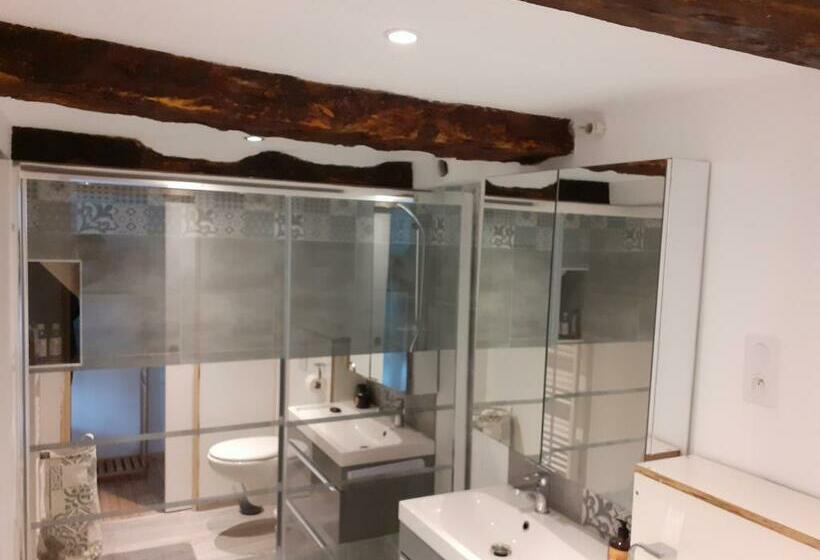 غرفة قياسية, Le Bonheur En Bretagne