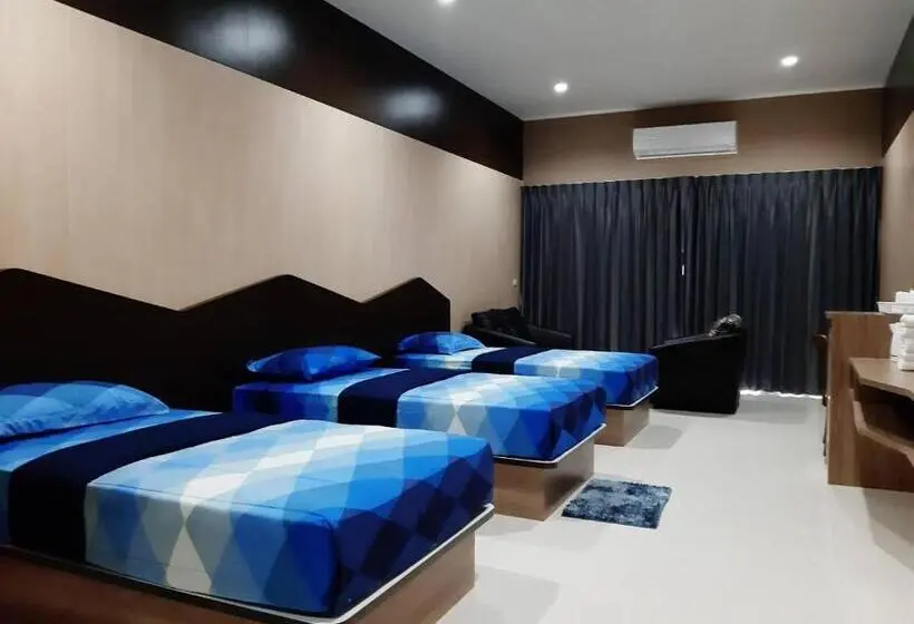 Superior Kolmen Hengen Huone, Tho Mai Resort
