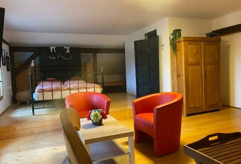 Standard Neljän Hengen Huone, Droom B&b čermná