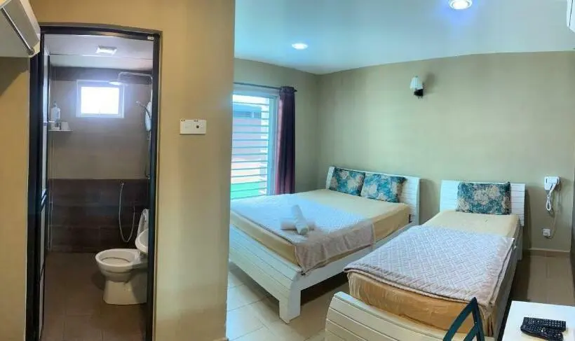Deluxe Kolmen Hengen Huone, Rasa Sayang Artisan Inn Jelebu