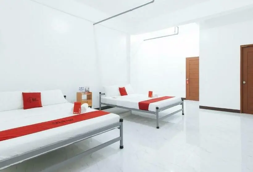 ファミリールーム, Reddoorz @ Catalina Pension House