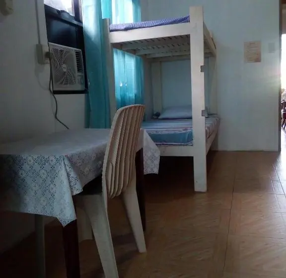 スタンダード４人部屋, Ellens Homestay