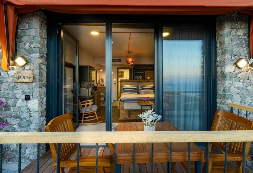 غرفة ديلوكس مطلّة علي البحر, Vita Naturalis