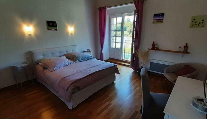 标准间带湖景, Domaine De La Basse Bobinière Gîte Et Chambres D Hôtes