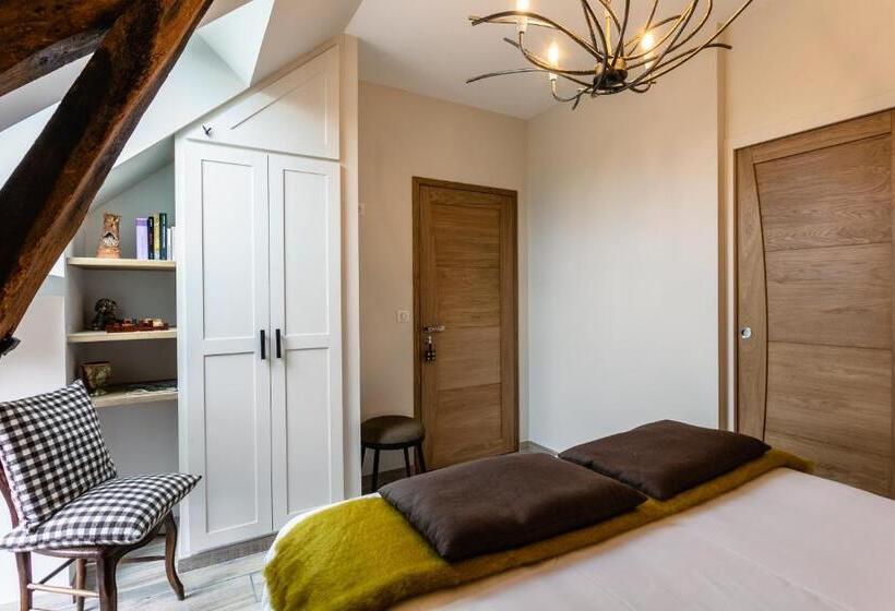 Номер Стандарт, Les Enclos Secrets