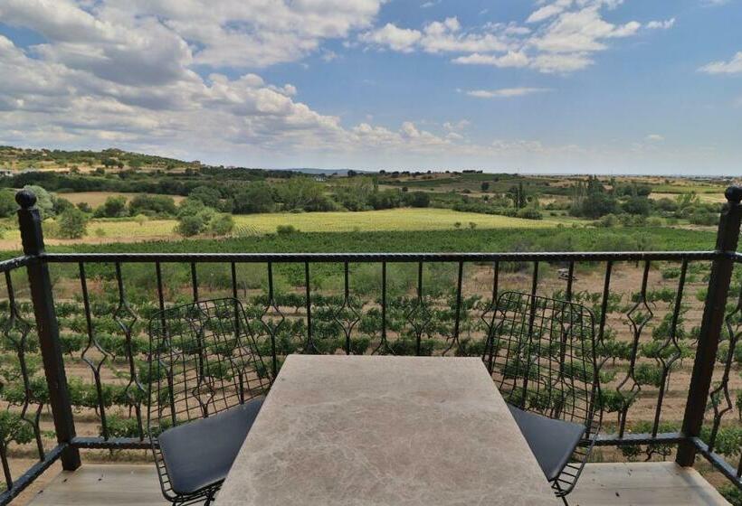 Семейный Номер, Dessera Vineyards
