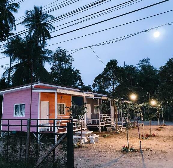 Quarto Estandar Cama King, Np โฮมสเตย์ นอนเต็นท์ติดแอร์