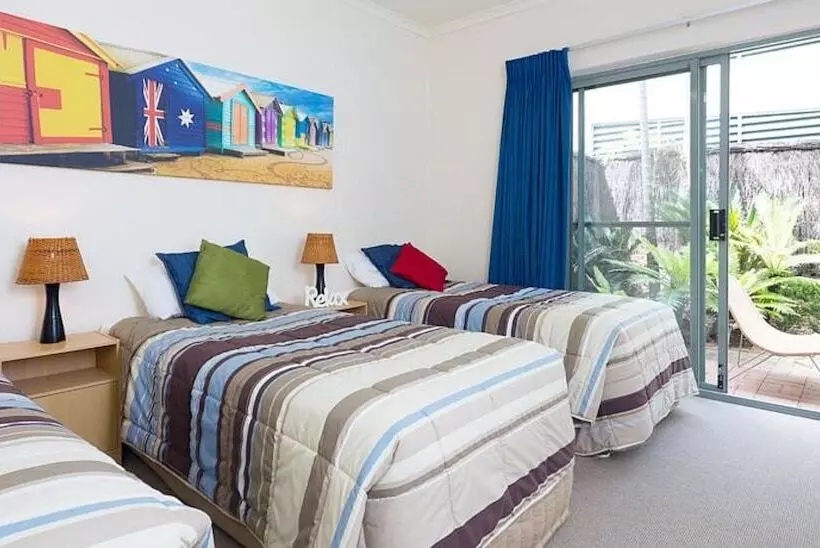 海の見える３ベッドルームアパートメント, Avoca Palms Resort Apartments