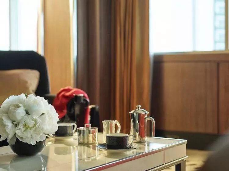 Sviitti Parveke, 45 Park Lane Dorchester Collection