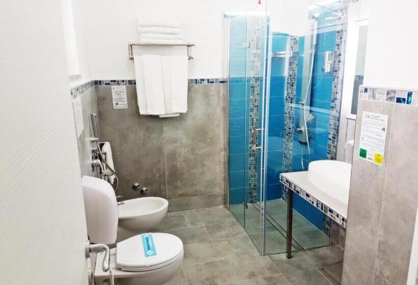 سوییت جونیور با چشم‌انداز دریا, Blu Eden