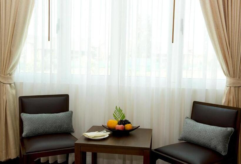 اتاق لوکس, Emerald Palace