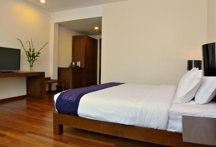 اتاق لوکس, Emerald Palace