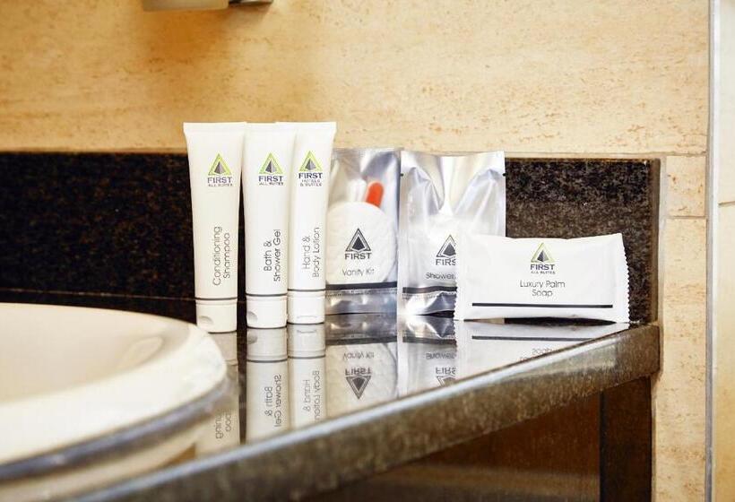 オーシャンビュースタンダードルーム, First Group The Palace Allsuite