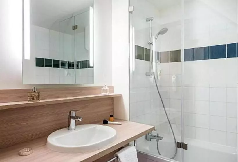 Perhehuone Yhdistettävä, Ibis Styles Paris Velizy