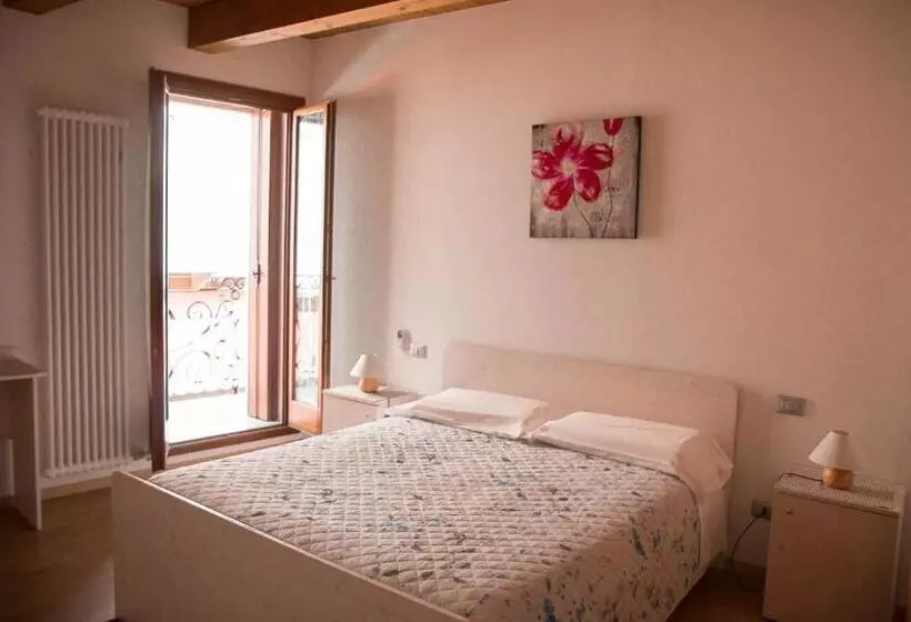 スタンダードルーム, La Casa Del Sogno