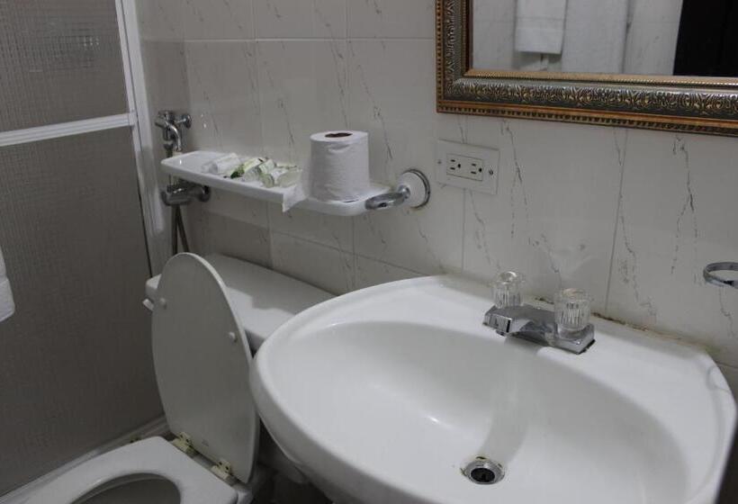 חדר סטנדרט, Parador