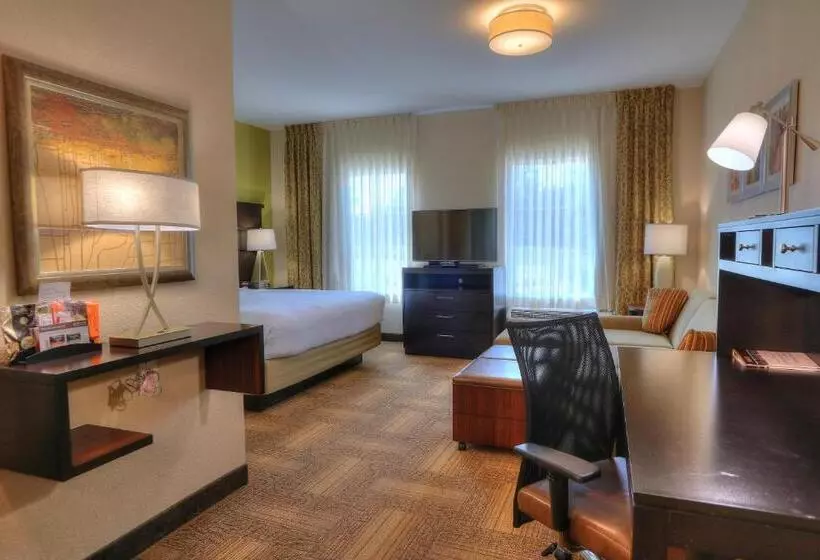 キングサイドベッドのスタンダードワンルーム, Staybridge Suites Knoxville West, An Ihg