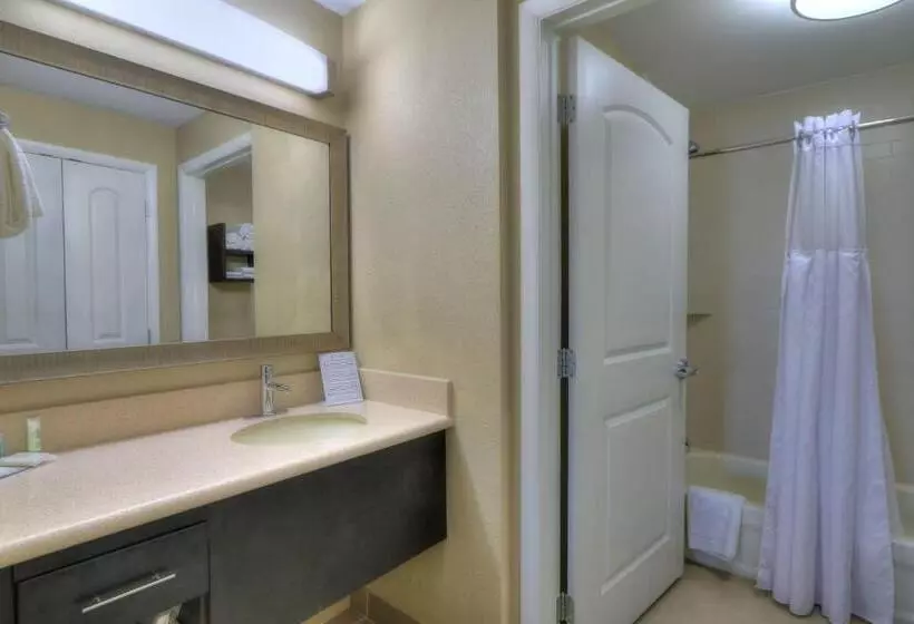デラックススタジオ, Staybridge Suites Knoxville West, An Ihg