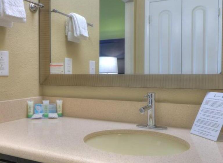 디럭스 스튜디오, Staybridge Suites Knoxville West, An Ihg