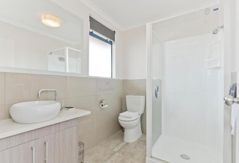 إستوديو قياسى سرير ملكى, Matakana Motel