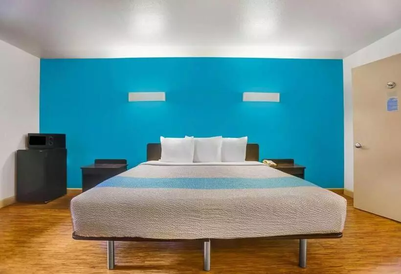 اتاق استاندارد با تخت بزرگ, Motel 6anderson, Ca Redding Airport