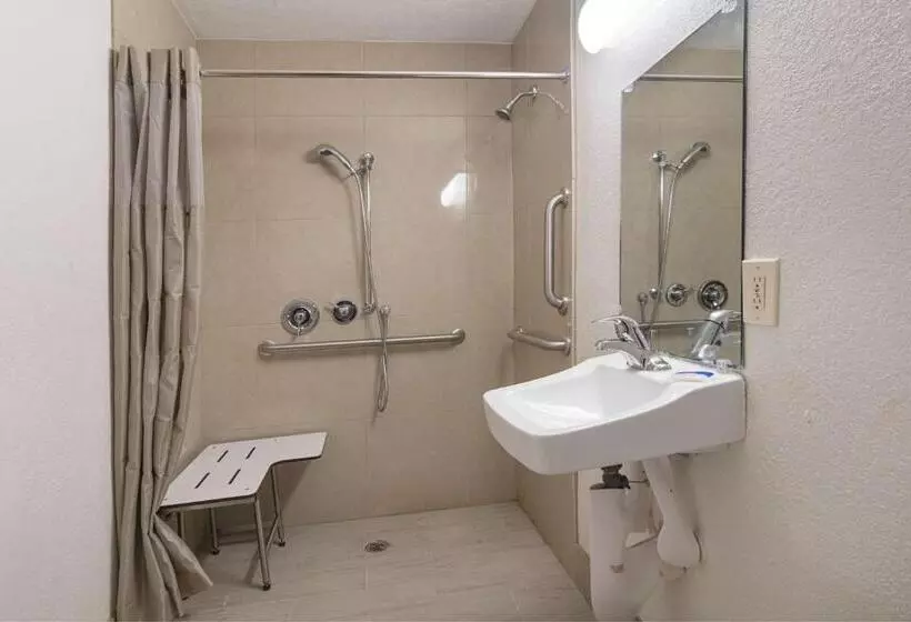 キングサイズベッドのスタンダードルーム, Motel 6 Decatur, Ga