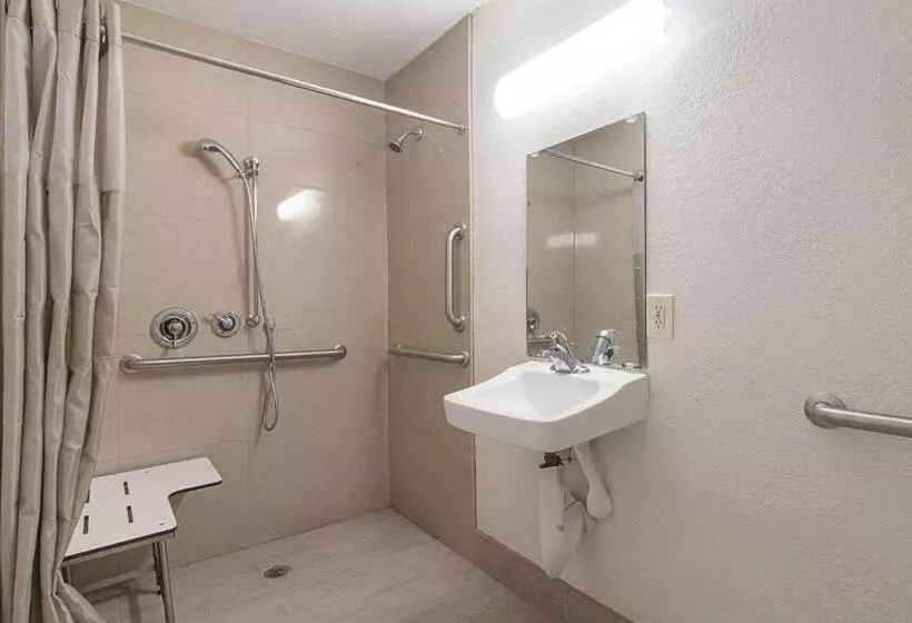 身障者適用スタンダードルーム, Motel 6 Decatur, Ga