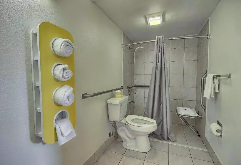 身障者適用スタンダードルーム, Motel 6lima, Oh