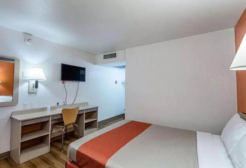 スタンダードルーム, Motel 6yreka, Ca