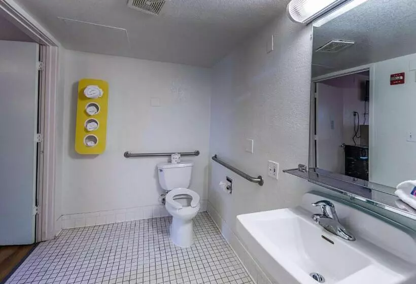 身障者適用スタンダードルーム, Motel 6yreka, Ca