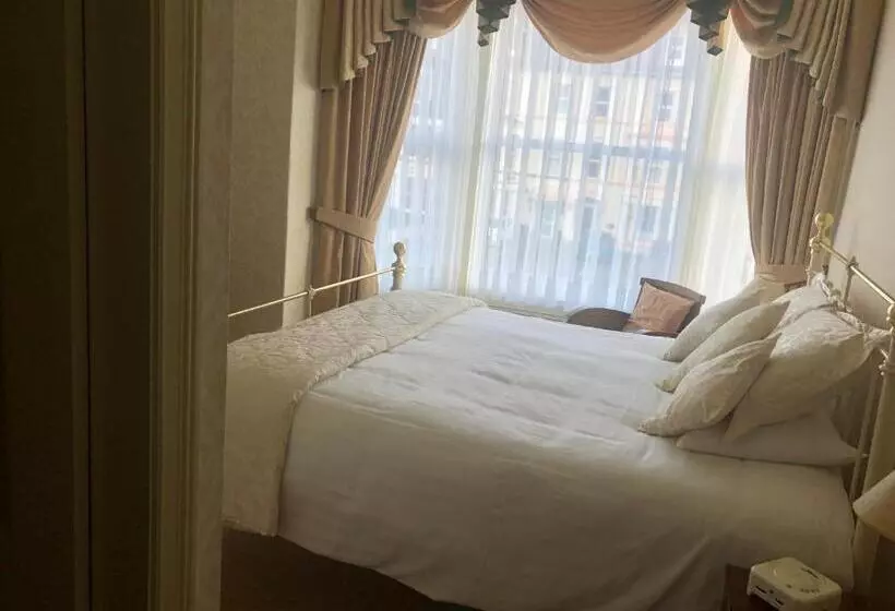 スイート, Adcote House Exclusive For Adults
