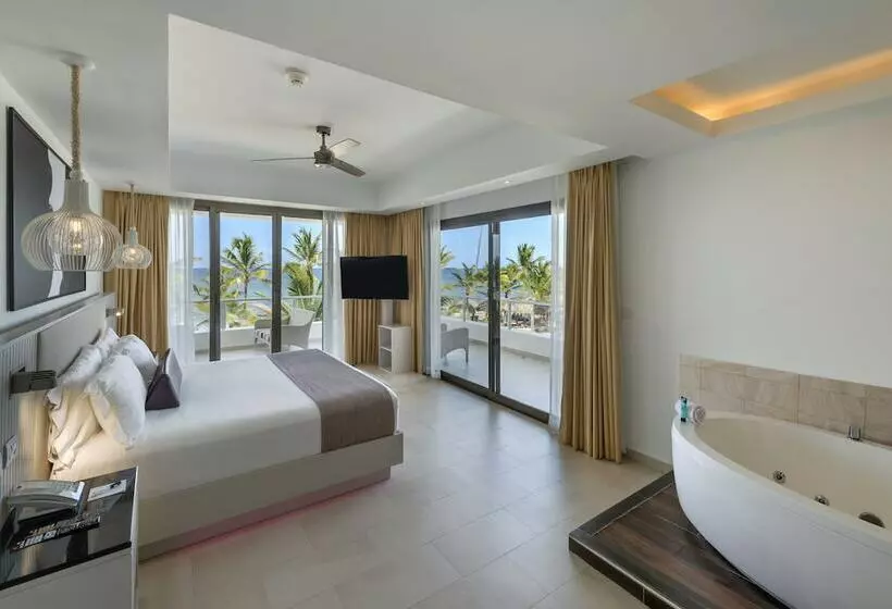Deluxe Suite Sea View