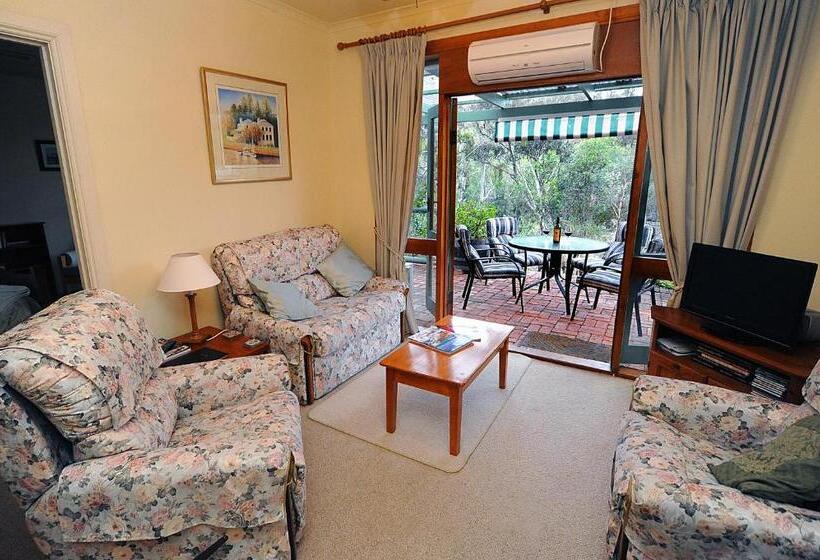 منزل غرفتين نوم, St Helen S Cottages