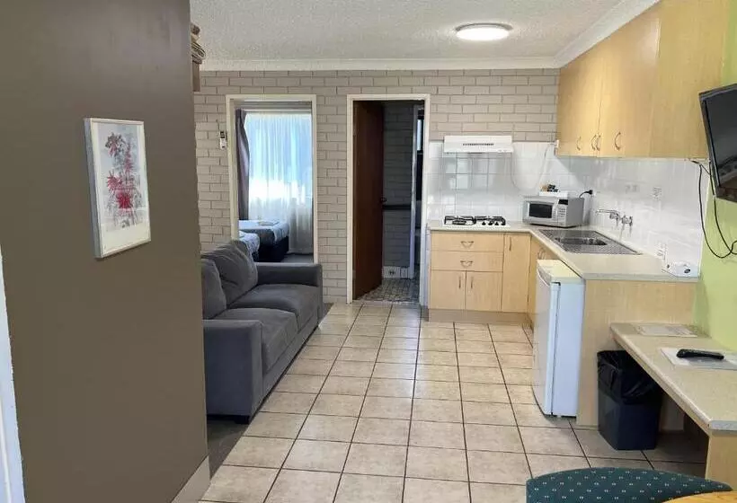 Perhehuoneisto, Tumut Valley Motel